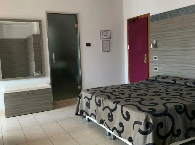 Otel Flamingo 3*
